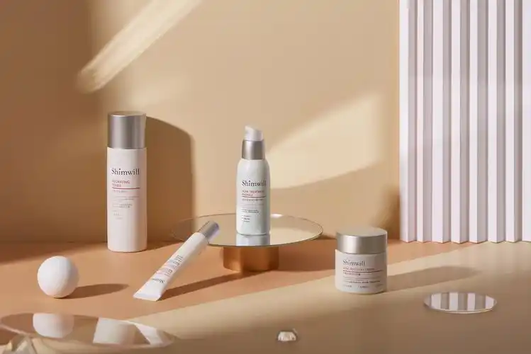 国际美妆展览落幕，最新彩妆潮流亮相全球